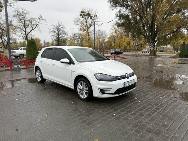 Фольксваген Гольф 2017 у Синельниковом на Automoto.ua Білий Фольксваген Гольф, об'ємом двигуна 0 л та пробігом 113 тис. км за 9200 $, фото 5 на Automoto.ua