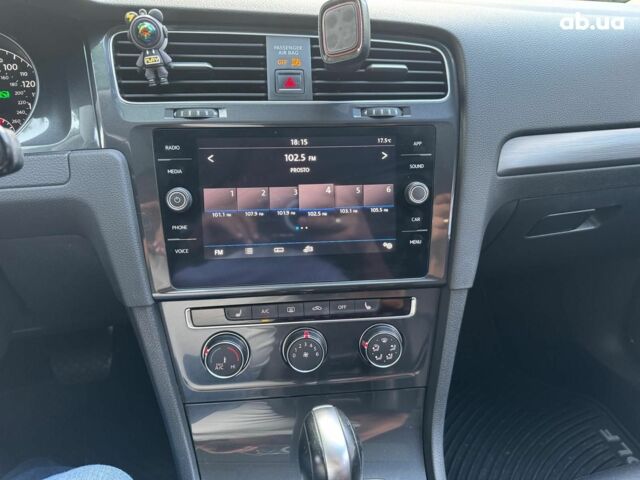 Білий Фольксваген Гольф, об'ємом двигуна 1.8 л та пробігом 79 тис. км за 15990 $, фото 14 на Automoto.ua