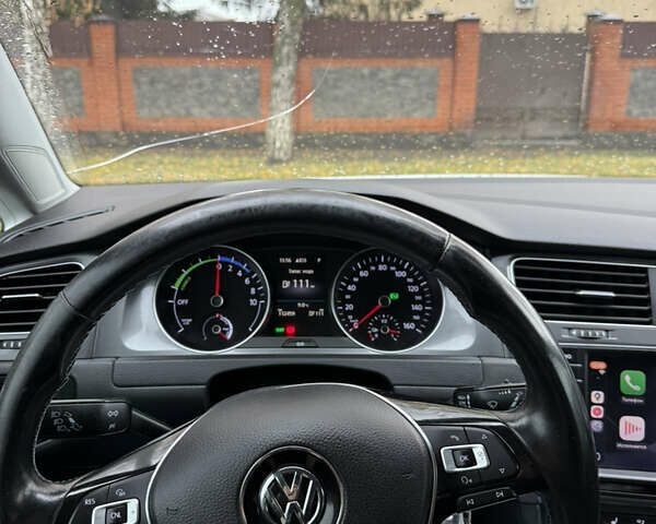 Фольксваген Гольф 2017 в Днепре (Днепропетровске) на Automoto.ua Белый Фольксваген Гольф, объемом двигателя 0 л и пробегом 113 тыс. км за 9200 $, фото 27 на Automoto.ua