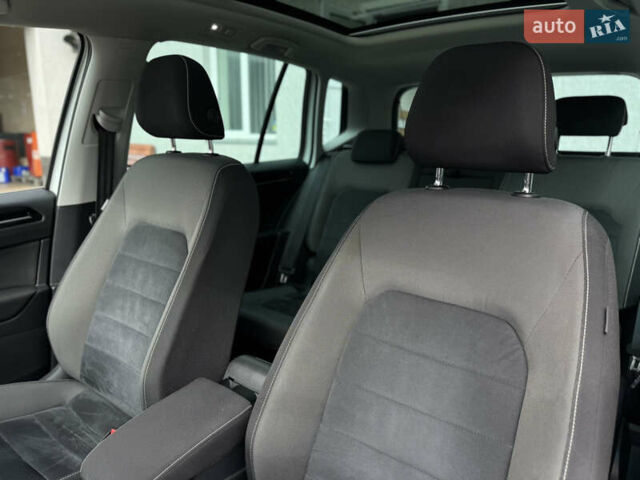 Белый Фольксваген Гольф, объемом двигателя 2 л и пробегом 274 тыс. км за 14299 $, фото 13 на Automoto.ua