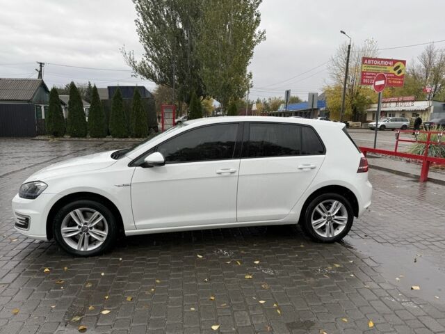 Фольксваген Гольф 2017 у Синельниковом на Automoto.ua Білий Фольксваген Гольф, об'ємом двигуна 0 л та пробігом 113 тис. км за 9200 $, фото 13 на Automoto.ua