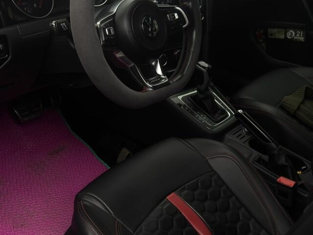 Белый Фольксваген Гольф, объемом двигателя 2 л и пробегом 164 тыс. км за 19000 $, фото 3 на Automoto.ua