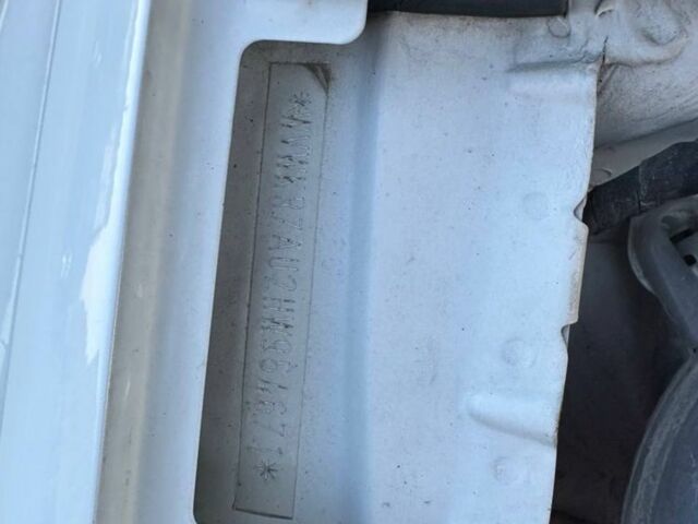 Білий Фольксваген Гольф, об'ємом двигуна 0 л та пробігом 56 тис. км за 11200 $, фото 13 на Automoto.ua