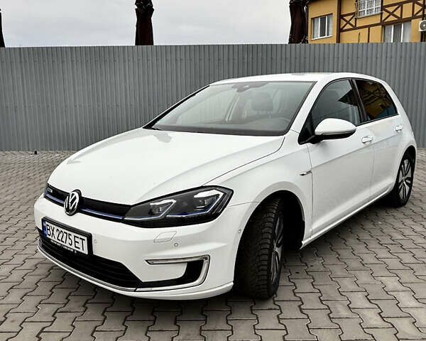 Білий Фольксваген Гольф, об'ємом двигуна 0 л та пробігом 137 тис. км за 11300 $, фото 10 на Automoto.ua