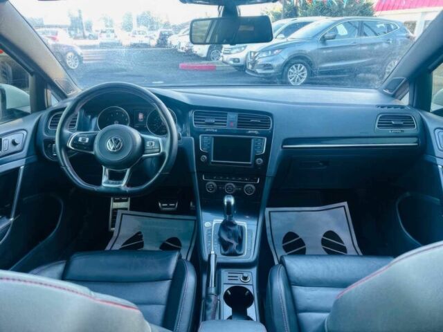 Белый Фольксваген Гольф, объемом двигателя 2 л и пробегом 66 тыс. км за 8700 $, фото 8 на Automoto.ua