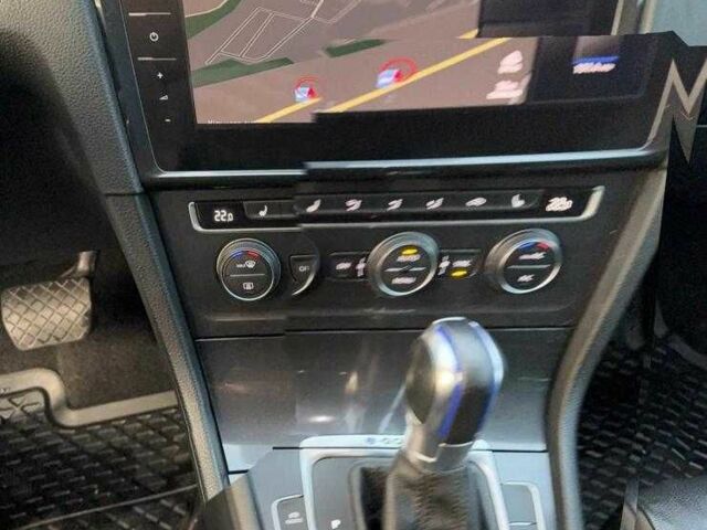 Белый Фольксваген Гольф, объемом двигателя 0 л и пробегом 139 тыс. км за 14000 $, фото 7 на Automoto.ua