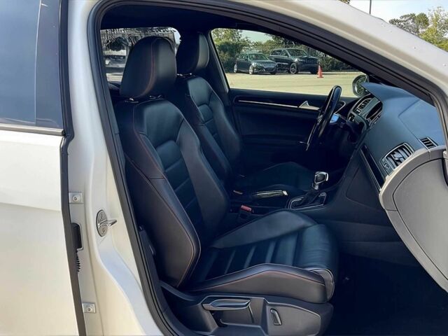 Белый Фольксваген Гольф, объемом двигателя 2 л и пробегом 67 тыс. км за 13000 $, фото 11 на Automoto.ua