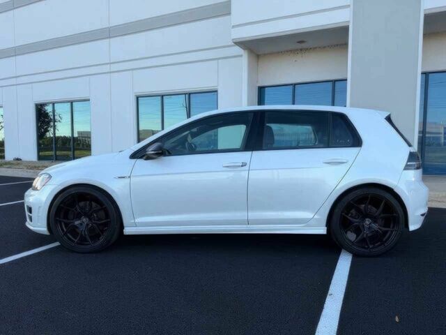 Белый Фольксваген Гольф, объемом двигателя 2 л и пробегом 65 тыс. км за 3500 $, фото 4 на Automoto.ua