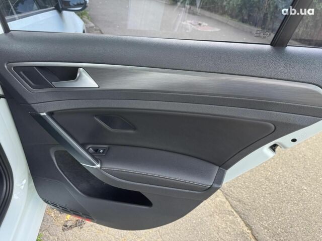 Білий Фольксваген Гольф, об'ємом двигуна 1.8 л та пробігом 79 тис. км за 15990 $, фото 22 на Automoto.ua