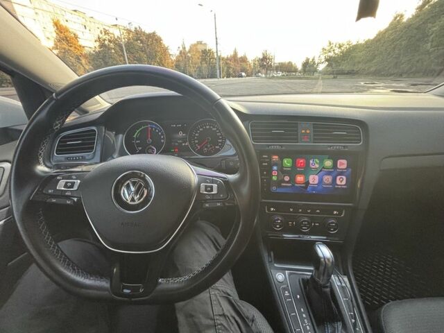 Білий Фольксваген Гольф, об'ємом двигуна 0 л та пробігом 169 тис. км за 12000 $, фото 5 на Automoto.ua