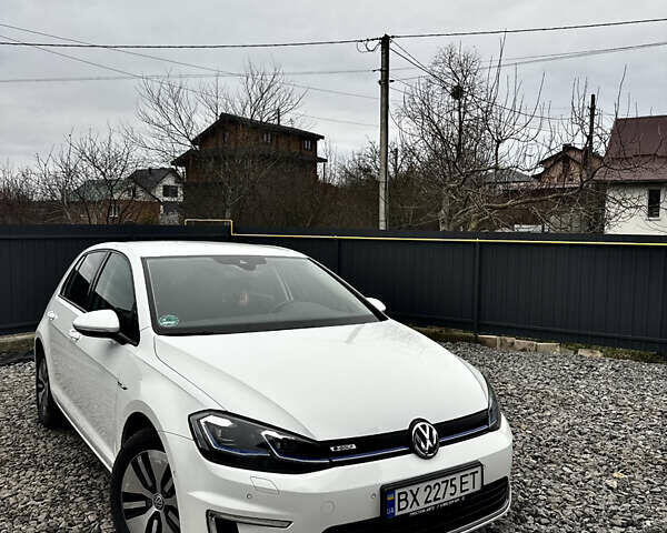 Білий Фольксваген Гольф, об'ємом двигуна 0 л та пробігом 137 тис. км за 11300 $, фото 44 на Automoto.ua