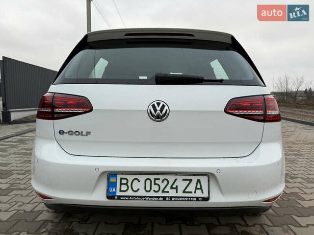 Белый Фольксваген Гольф, объемом двигателя 0 л и пробегом 33 тыс. км за 10800 $, фото 6 на Automoto.ua