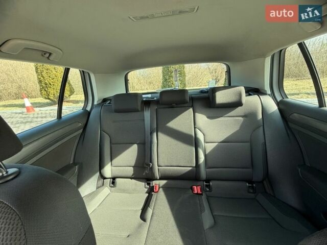 Білий Фольксваген Гольф, об'ємом двигуна 1.97 л та пробігом 305 тис. км за 16000 $, фото 12 на Automoto.ua