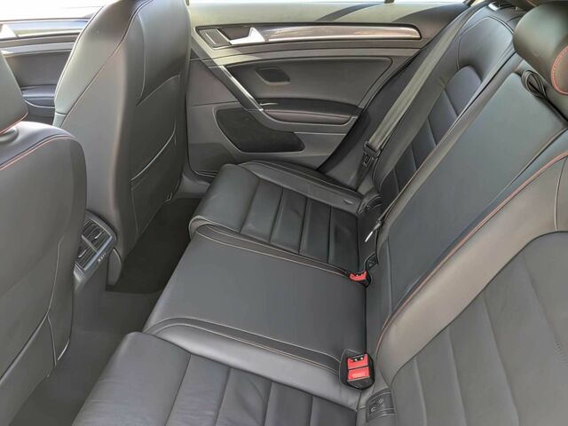 Белый Фольксваген Гольф, объемом двигателя 2 л и пробегом 69 тыс. км за 8000 $, фото 14 на Automoto.ua