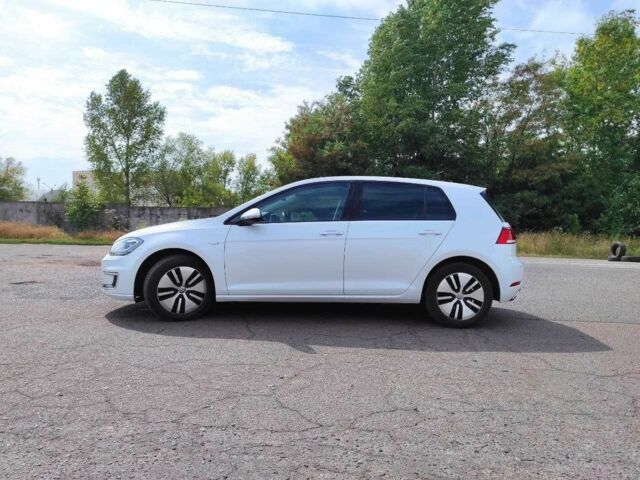 Белый Фольксваген Гольф, объемом двигателя 0 л и пробегом 95 тыс. км за 15999 $, фото 10 на Automoto.ua