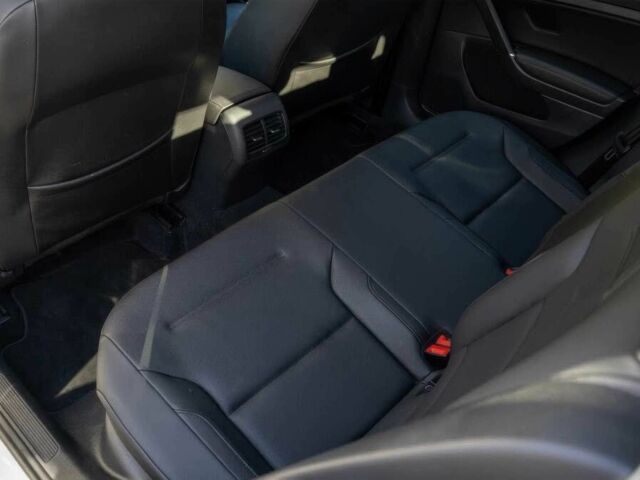 Білий Фольксваген Гольф, об'ємом двигуна 0 л та пробігом 70 тис. км за 5200 $, фото 10 на Automoto.ua