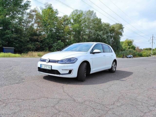 Белый Фольксваген Гольф, объемом двигателя 0 л и пробегом 95 тыс. км за 15999 $, фото 11 на Automoto.ua