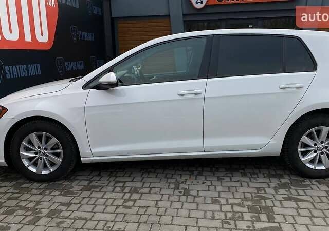 Белый Фольксваген Гольф, объемом двигателя 1.8 л и пробегом 105 тыс. км за 13000 $, фото 7 на Automoto.ua