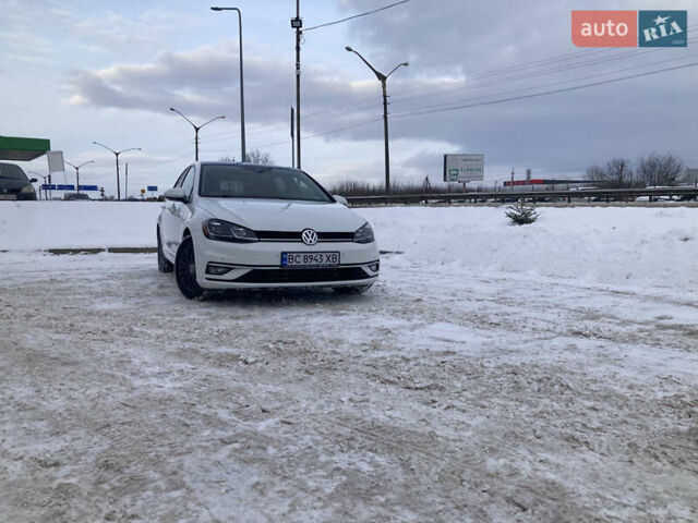 Белый Фольксваген Гольф, объемом двигателя 1.8 л и пробегом 157 тыс. км за 10500 $, фото 5 на Automoto.ua
