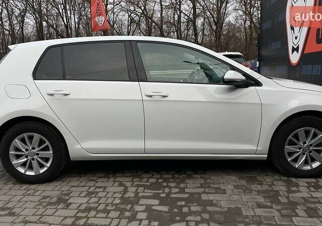 Белый Фольксваген Гольф, объемом двигателя 1.8 л и пробегом 105 тыс. км за 13000 $, фото 10 на Automoto.ua