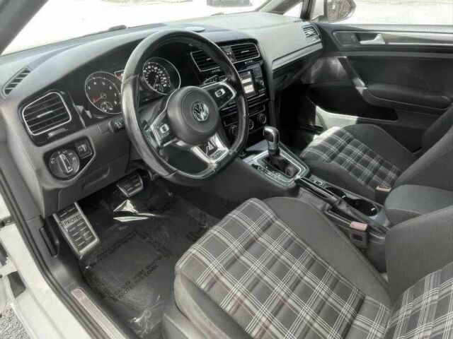 Белый Фольксваген Гольф, объемом двигателя 2 л и пробегом 89 тыс. км за 9900 $, фото 10 на Automoto.ua