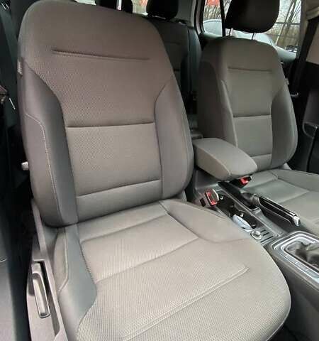 Белый Фольксваген Гольф, объемом двигателя 1.8 л и пробегом 105 тыс. км за 13000 $, фото 35 на Automoto.ua