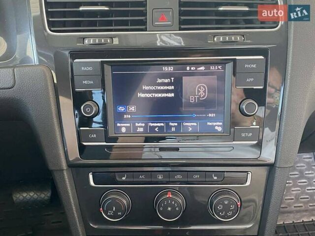 Белый Фольксваген Гольф, объемом двигателя 1.8 л и пробегом 99 тыс. км за 12999 $, фото 28 на Automoto.ua