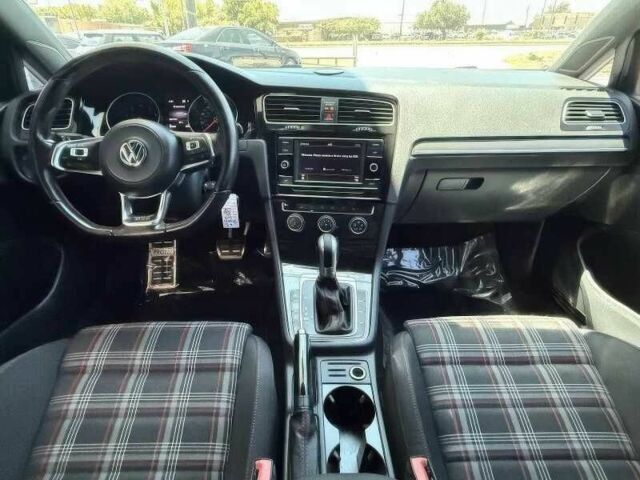 Белый Фольксваген Гольф, объемом двигателя 2 л и пробегом 89 тыс. км за 9900 $, фото 9 на Automoto.ua