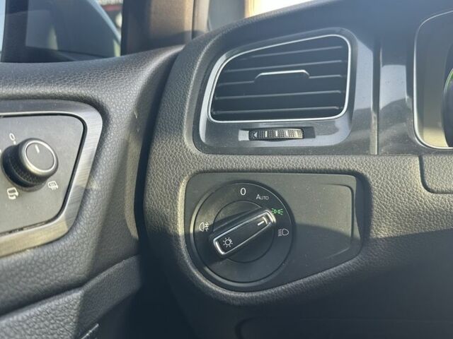 Білий Фольксваген Гольф, об'ємом двигуна 0 л та пробігом 159 тис. км за 12300 $, фото 5 на Automoto.ua