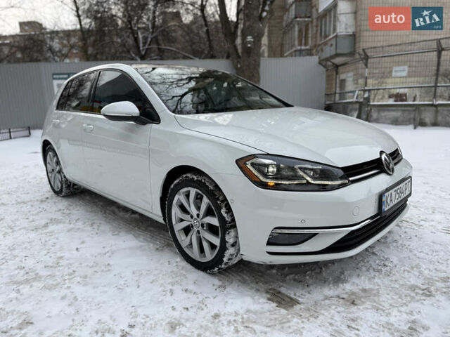 Белый Фольксваген Гольф, объемом двигателя 1.8 л и пробегом 111 тыс. км за 17000 $, фото 2 на Automoto.ua