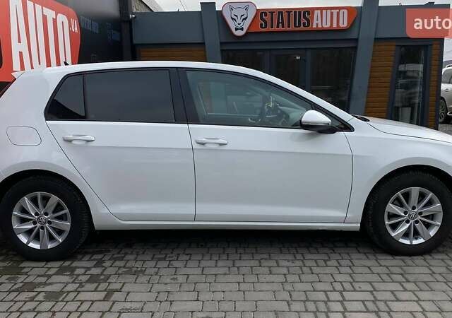 Белый Фольксваген Гольф, объемом двигателя 1.8 л и пробегом 105 тыс. км за 13000 $, фото 4 на Automoto.ua