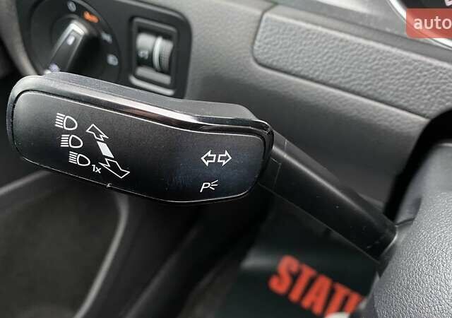 Белый Фольксваген Гольф, объемом двигателя 1.8 л и пробегом 105 тыс. км за 13000 $, фото 23 на Automoto.ua