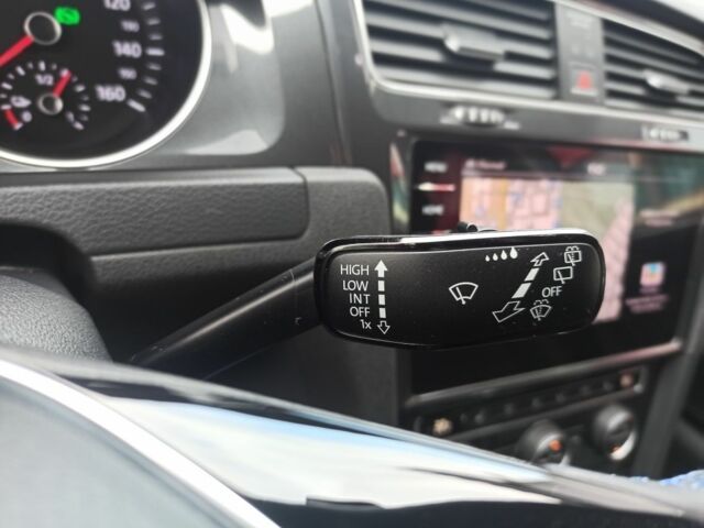 Белый Фольксваген Гольф, объемом двигателя 0 л и пробегом 72 тыс. км за 14500 $, фото 15 на Automoto.ua