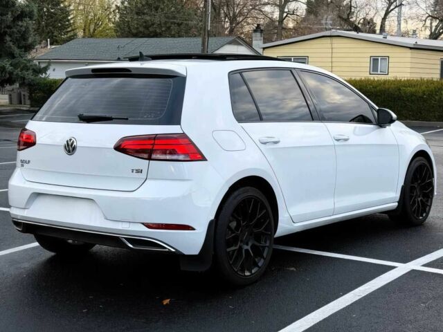 Белый Фольксваген Гольф, объемом двигателя 1.8 л и пробегом 33 тыс. км за 6000 $, фото 5 на Automoto.ua