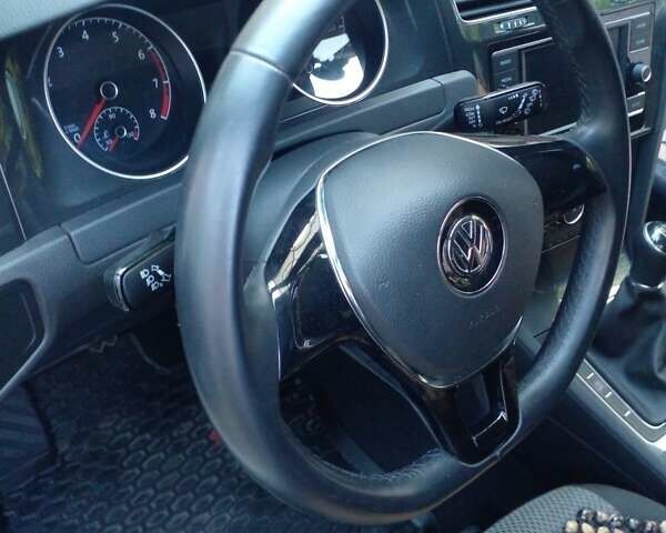 Белый Фольксваген Гольф, объемом двигателя 1 л и пробегом 30 тыс. км за 14200 $, фото 10 на Automoto.ua