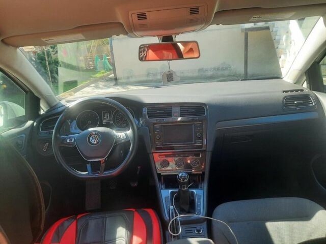 Білий Фольксваген Гольф, об'ємом двигуна 1.4 л та пробігом 59 тис. км за 9500 $, фото 6 на Automoto.ua