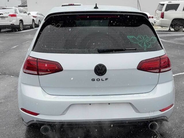 Белый Фольксваген Гольф, объемом двигателя 2 л и пробегом 40 тыс. км за 9250 $, фото 4 на Automoto.ua