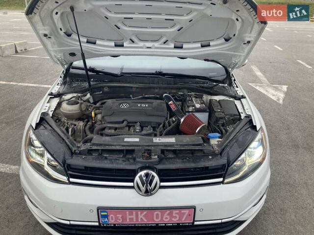 Білий Фольксваген Гольф, об'ємом двигуна 1.8 л та пробігом 157 тис. км за 13000 $, фото 8 на Automoto.ua