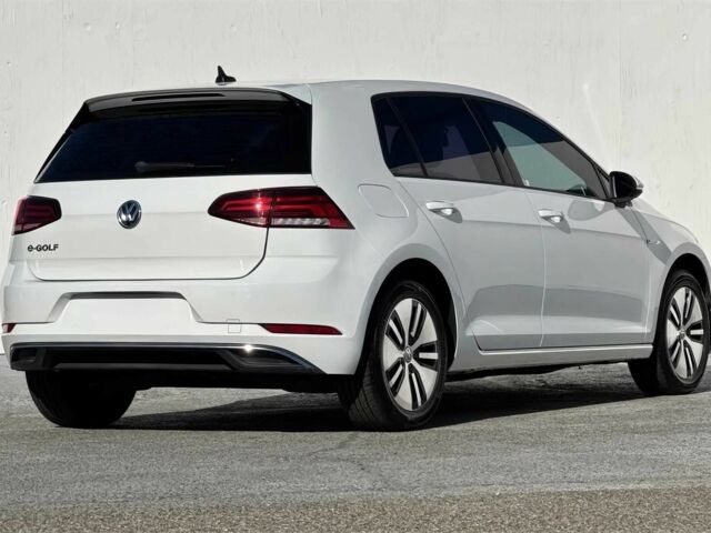 Білий Фольксваген Гольф, об'ємом двигуна 0 л та пробігом 45 тис. км за 6800 $, фото 6 на Automoto.ua