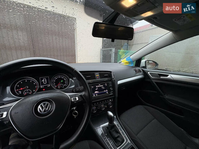 Белый Фольксваген Гольф, объемом двигателя 1.4 л и пробегом 97 тыс. км за 14800 $, фото 6 на Automoto.ua