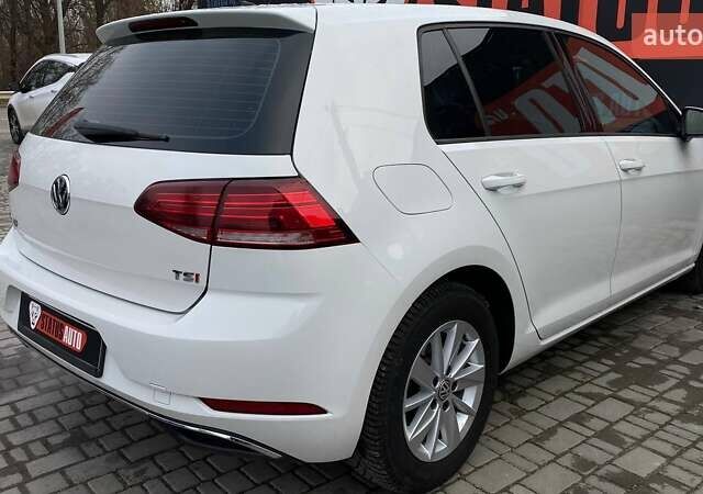 Белый Фольксваген Гольф, объемом двигателя 1.8 л и пробегом 105 тыс. км за 13000 $, фото 6 на Automoto.ua
