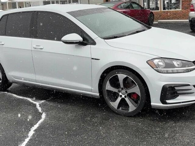 Белый Фольксваген Гольф, объемом двигателя 2 л и пробегом 40 тыс. км за 9250 $, фото 2 на Automoto.ua