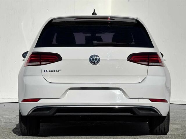 Белый Фольксваген Гольф, объемом двигателя 0 л и пробегом 48 тыс. км за 3200 $, фото 5 на Automoto.ua