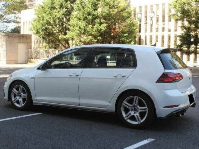 Белый Фольксваген Гольф, объемом двигателя 2 л и пробегом 89 тыс. км за 11000 $, фото 7 на Automoto.ua