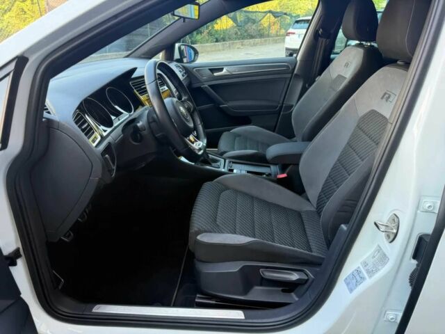 Белый Фольксваген Гольф, объемом двигателя 1.6 л и пробегом 39 тыс. км за 8100 $, фото 7 на Automoto.ua