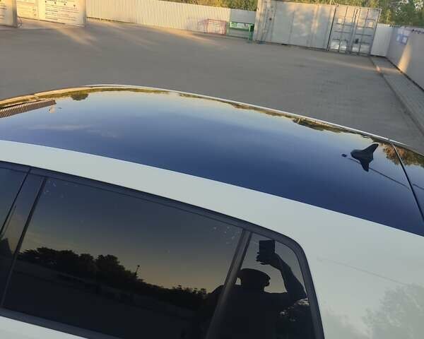 Белый Фольксваген Гольф, объемом двигателя 1.8 л и пробегом 126 тыс. км за 14100 $, фото 1 на Automoto.ua