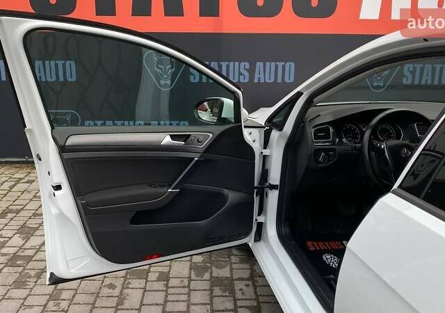 Белый Фольксваген Гольф, объемом двигателя 1.8 л и пробегом 105 тыс. км за 13000 $, фото 14 на Automoto.ua