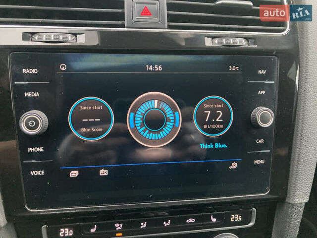 Білий Фольксваген Гольф, об'ємом двигуна 1.8 л та пробігом 157 тис. км за 13000 $, фото 19 на Automoto.ua