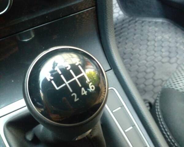 Белый Фольксваген Гольф, объемом двигателя 1 л и пробегом 30 тыс. км за 14200 $, фото 8 на Automoto.ua