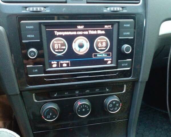 Белый Фольксваген Гольф, объемом двигателя 1 л и пробегом 30 тыс. км за 14200 $, фото 19 на Automoto.ua